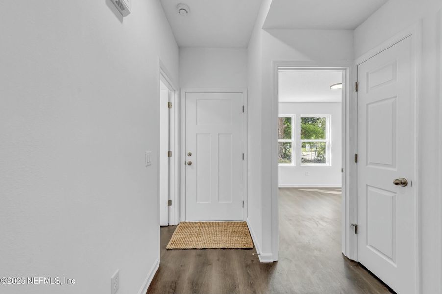 Spacious, unfurnished interior of a new home in , Palatka (Image 14). Spacious, unfurnished interior of a new home in , Palatka (Image 14).
