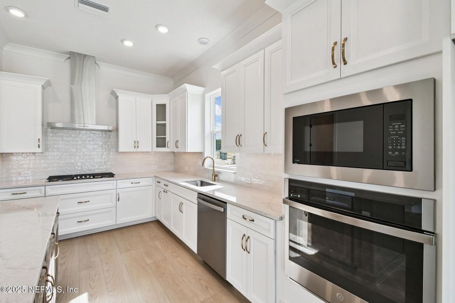 Furnished interior view inside a new home in Seven Pines 50' Front Entry, Jacksonville (Image 8).