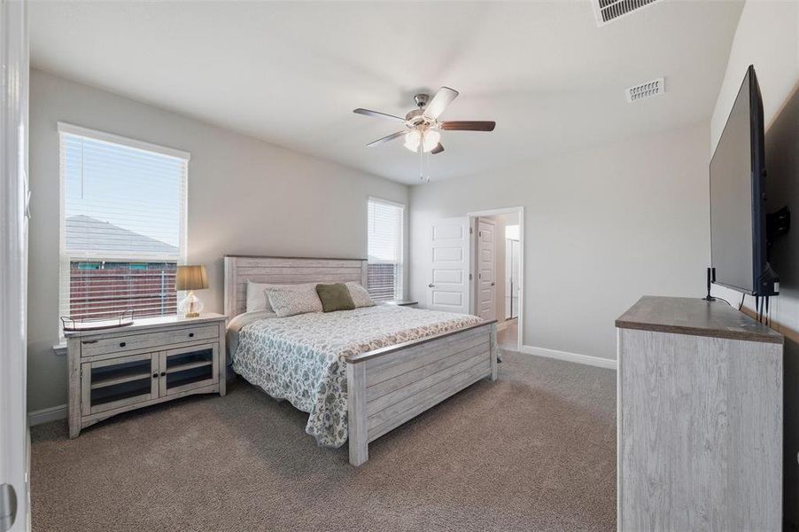 Furnished interior view inside a new home in , Cleburne (Image 24).