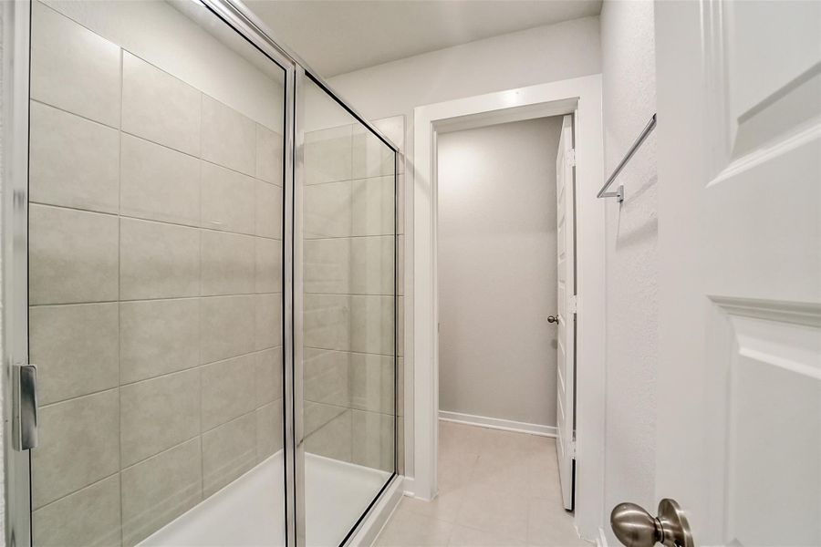 Image 37 of a home in Lakes at Black Oak.