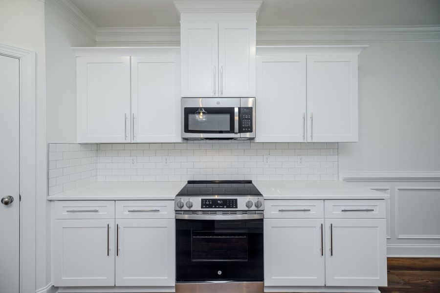 Furnished interior view inside a new home in Millbrook, Thomson (Image 7).
