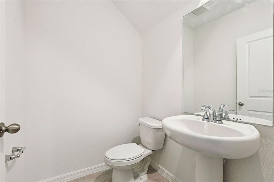 Furnished interior view inside a new home in Bradford Park, Ormond Beach (Image 12).