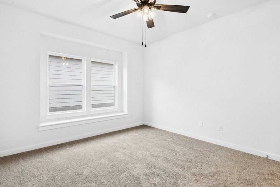 Spacious, unfurnished interior of a new home in Mayfair, New Braunfels (Image 22).