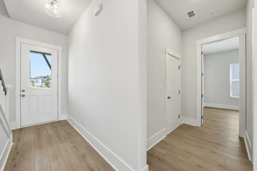 Similar Santorini floorplan. Features and finishes may vary.