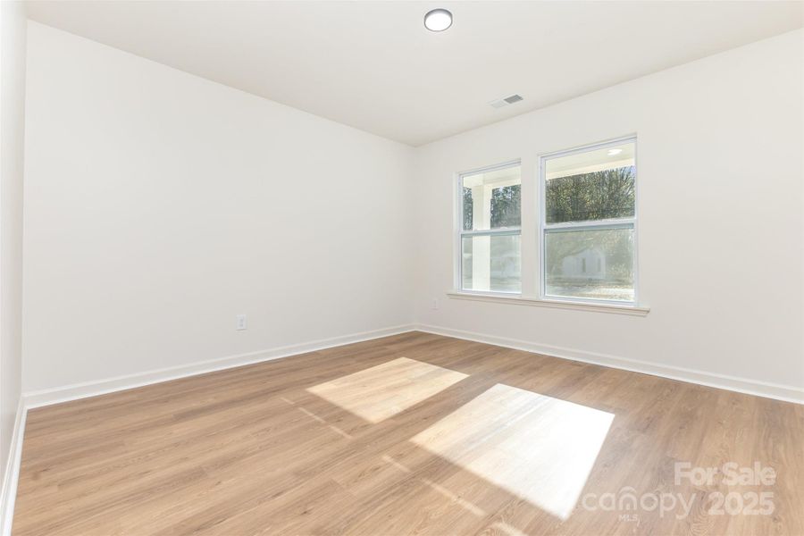 Spacious, unfurnished interior of a new home in , Salisbury (Image 12).