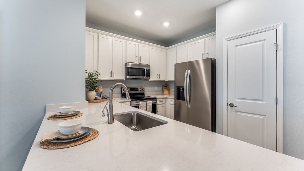 Emerald Isles Mia Kitchen 1of8 F1