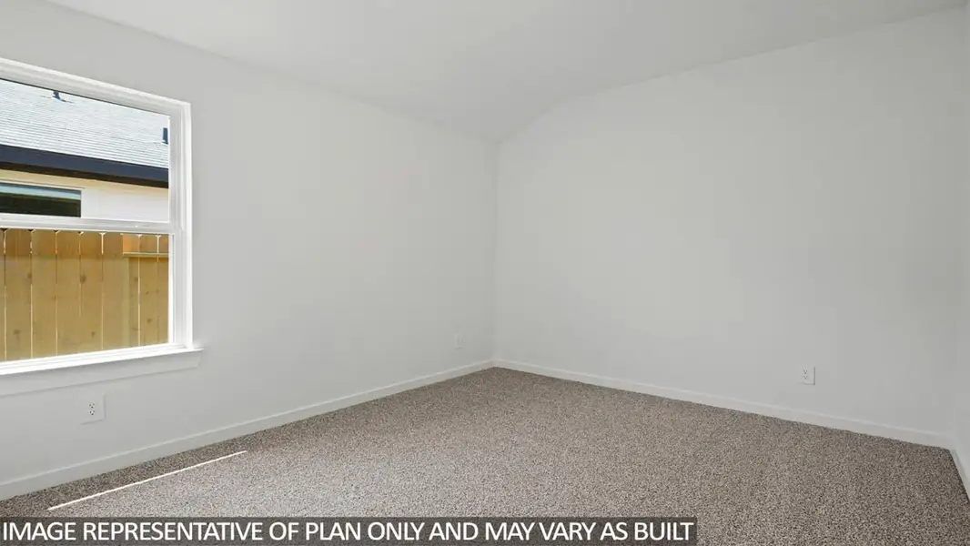 Spacious, unfurnished interior of a new home in River Ranch Trails, Dayton (Image 9).