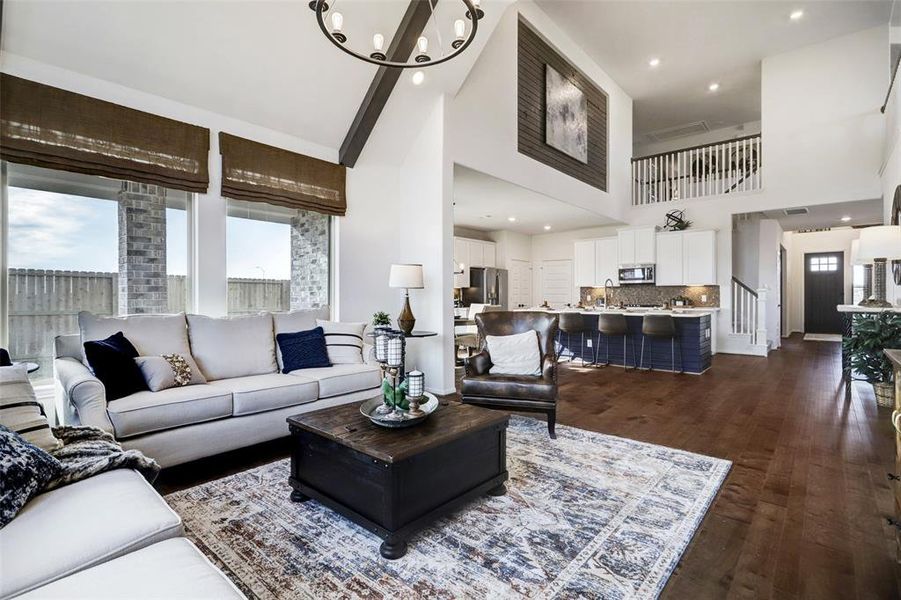 Image 17 of the South Lake Estate community in Mont Belvieu, TX.