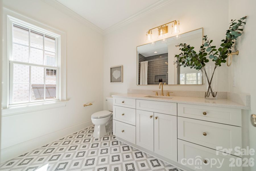 Ensuite Bath
