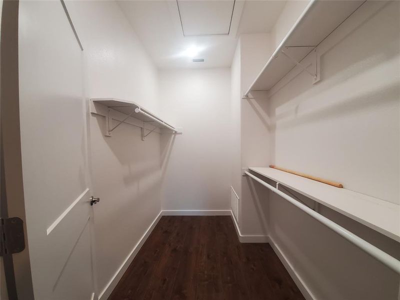 Spacious, unfurnished interior of a new home in , Emory (Image 18).