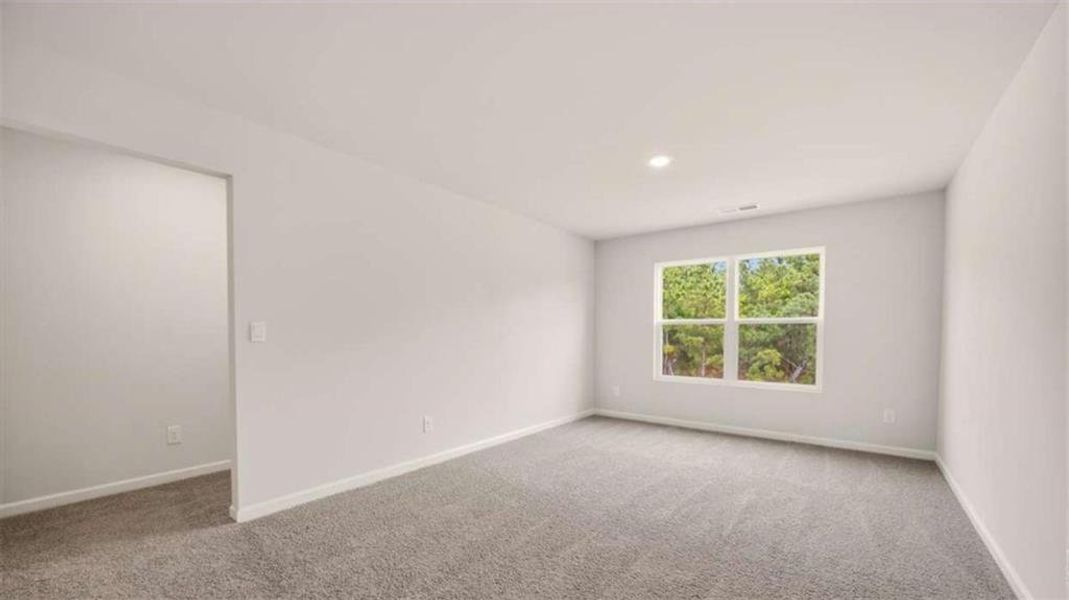 Spacious, unfurnished interior of a new home in Bridle Creek, Locust Grove (Image 20).