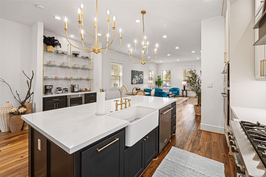 Furnished interior view inside a new home in , Galveston (Image 33).