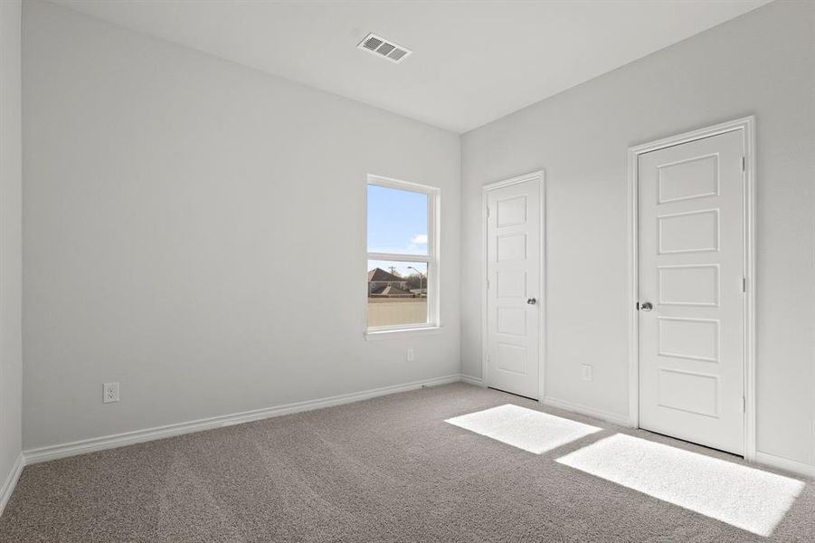 Spacious, unfurnished interior of a new home in Hanna Ranch, Everman (Image 18).