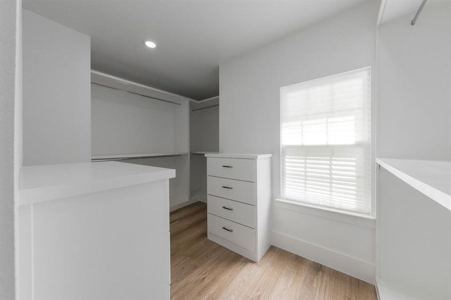 Walk in closet