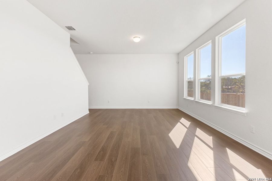 Spacious, unfurnished interior of a new home in Knox Ridge, Converse (Image 26).