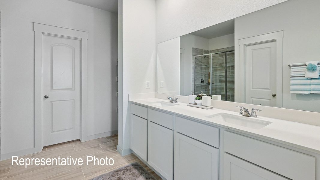 Furnished interior view inside a new home in Patriot Estates, Venus (Image 11).