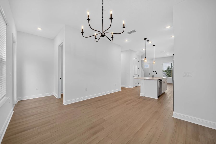 Spacious, unfurnished interior of a new home in Lake Cawood Cove, Windermere (Image 14). Spacious, unfurnished interior of a new home in Lake Cawood Cove, Windermere (Image 14).
