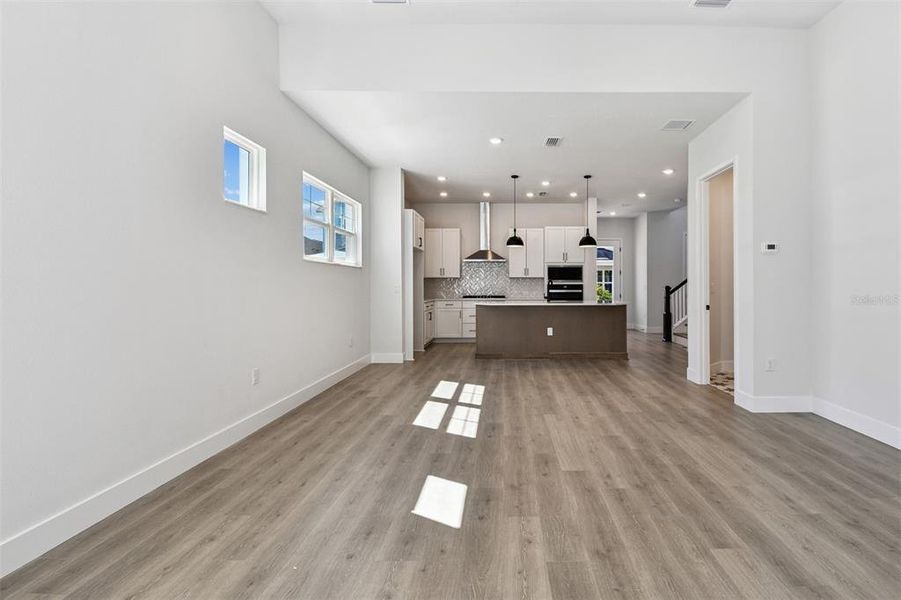 Spacious, unfurnished interior of a new home in Emerald Landing at Waterside at Lakewood Ranch – Cottage Series, Sarasota (Image 32).