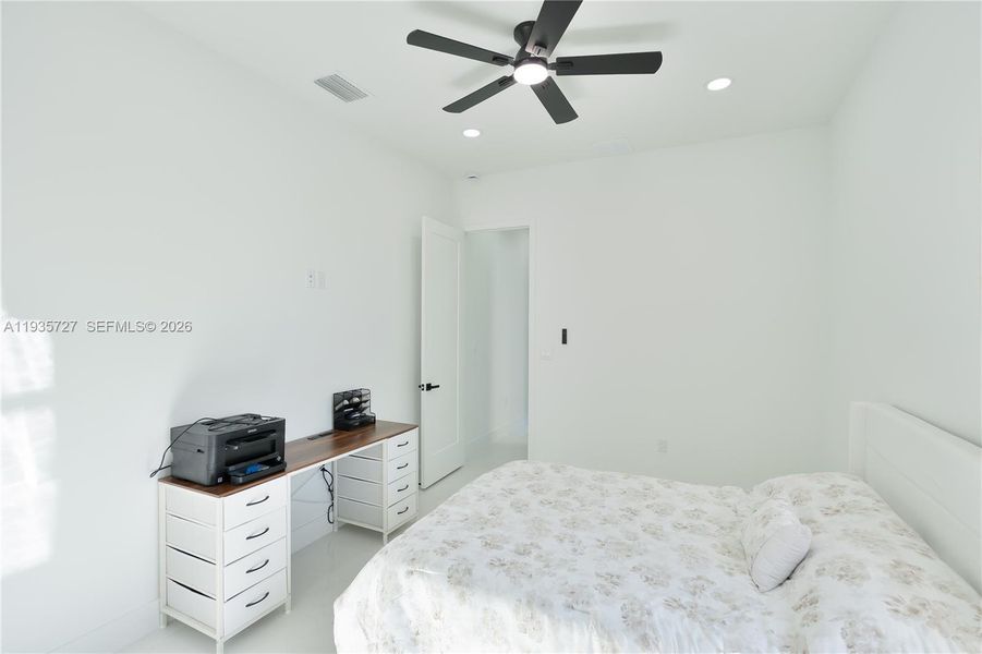 Furnished interior view inside a new home in , Cape Coral (Image 35).