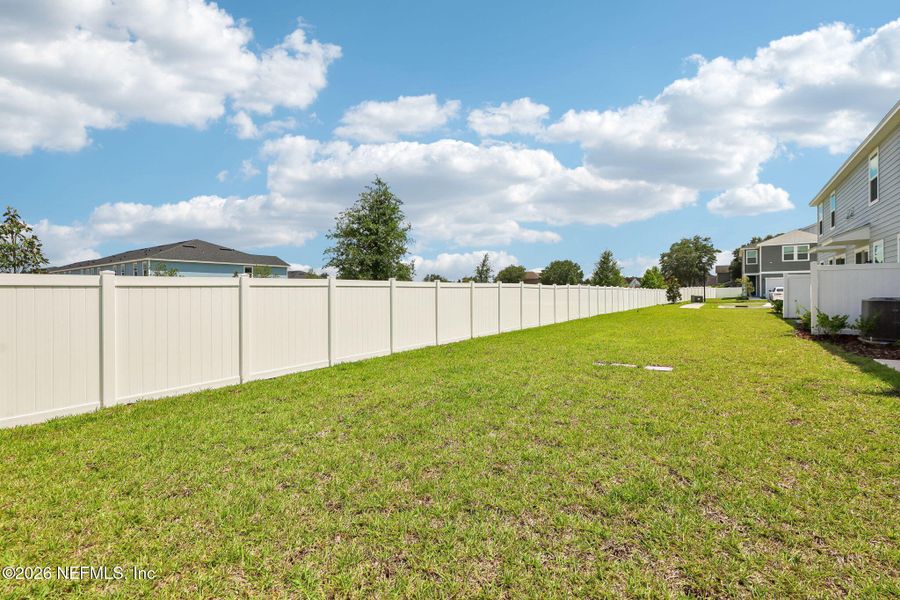 Exterior details and patio area of a home in , Middleburg (Image 20).