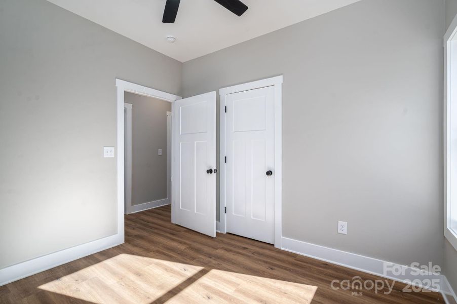Spacious, unfurnished interior of a new home in , Lowell (Image 11).