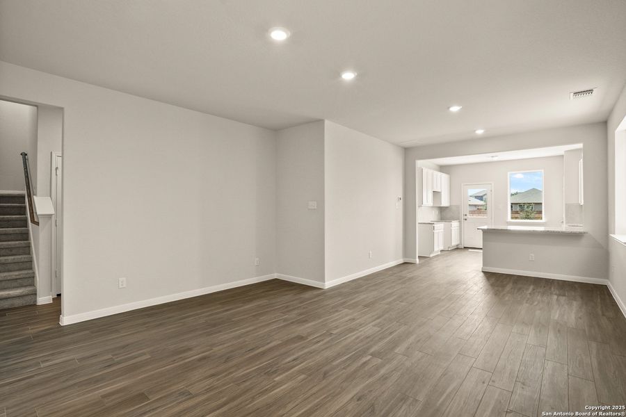 Spacious, unfurnished interior of a new home in Abbott Place, St. Hedwig (Image 13).