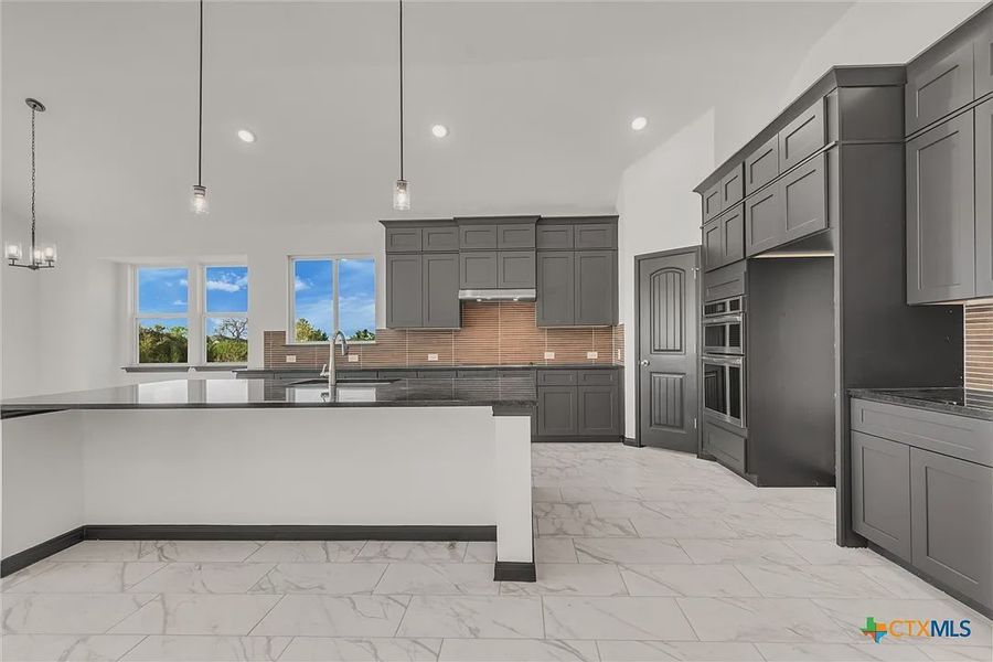 Furnished interior view inside a new home in Heritage Oaks, Killeen (Image 10).