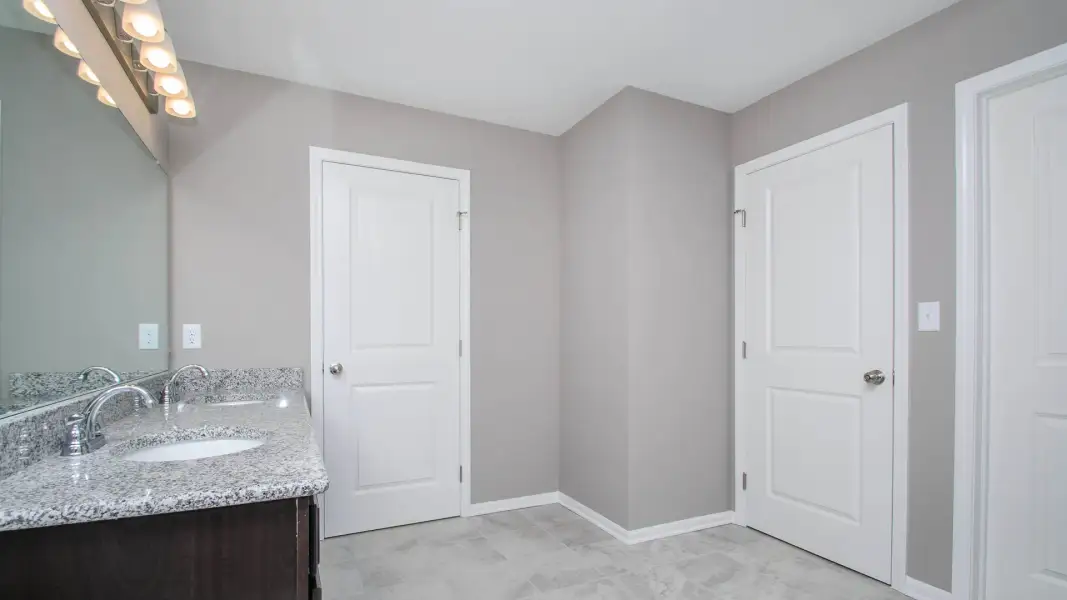 Representative unfurnished interior of a home built from the The Winslow by Norfolk Homes in Offsite Builds Southern Michigan, Ann Arbor (Image 67).
