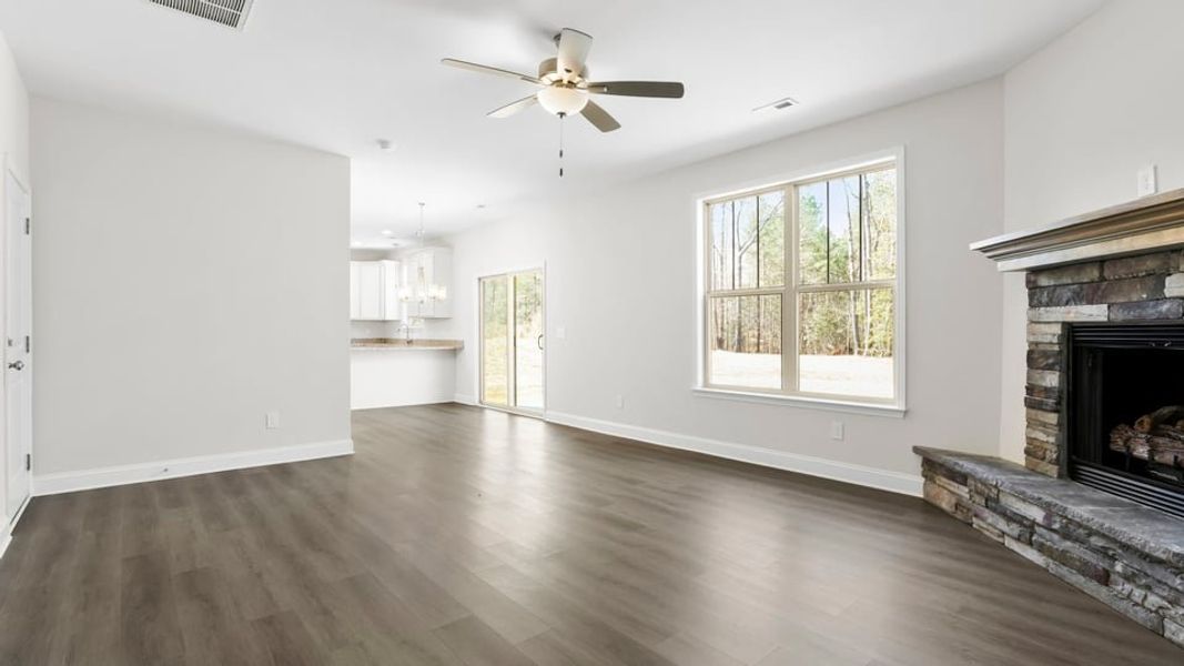 Spacious, unfurnished interior of a new home in Pine Lake Estates, Anderson (Image 18).