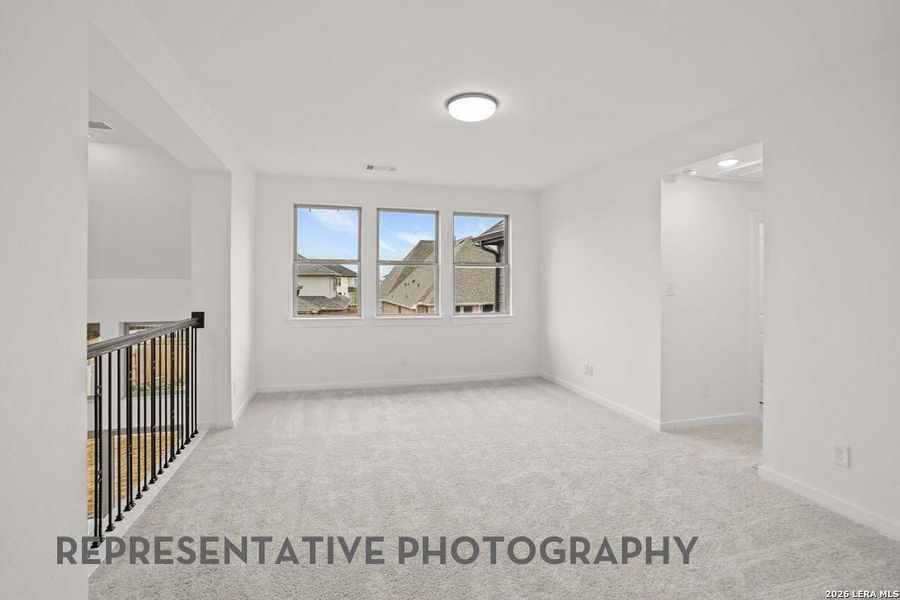 Spacious, unfurnished interior of a new home in Mayfair, New Braunfels (Image 10).