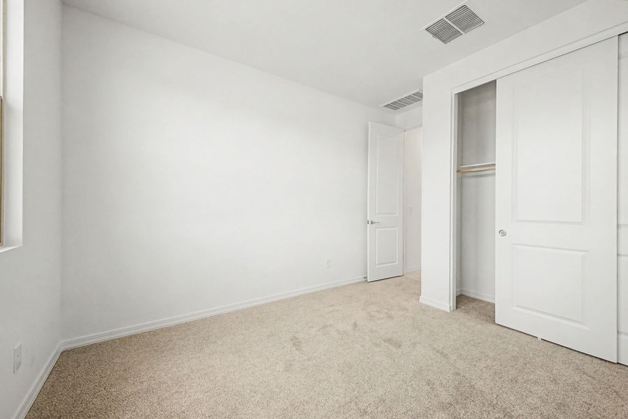 Spacious, unfurnished interior of a new home in White Tank Vistas, Waddell (Image 15). Spacious, unfurnished interior of a new home in White Tank Vistas, Waddell (Image 15).