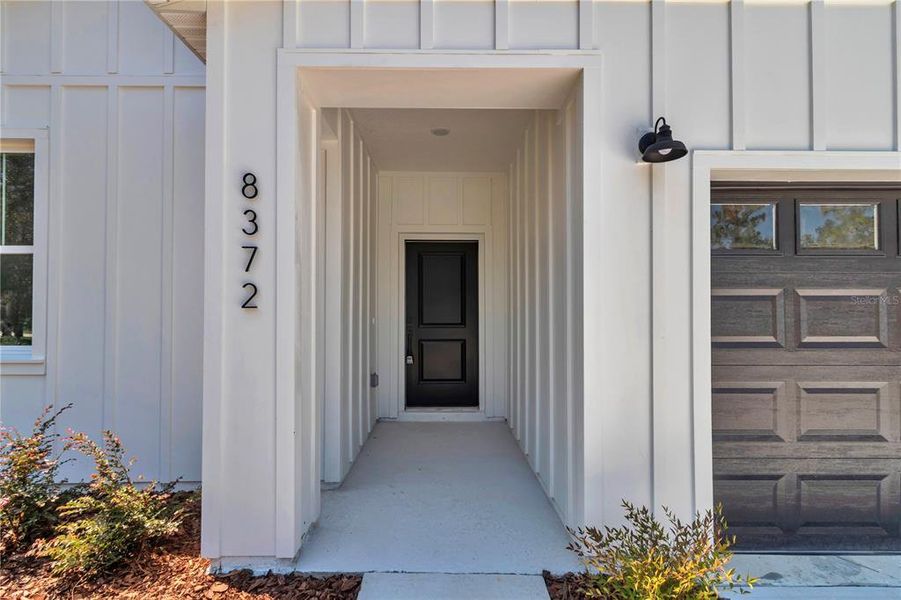 Exterior details and patio area of a home in , Dunnellon (Image 4). Exterior details and patio area of a home in , Dunnellon (Image 4).