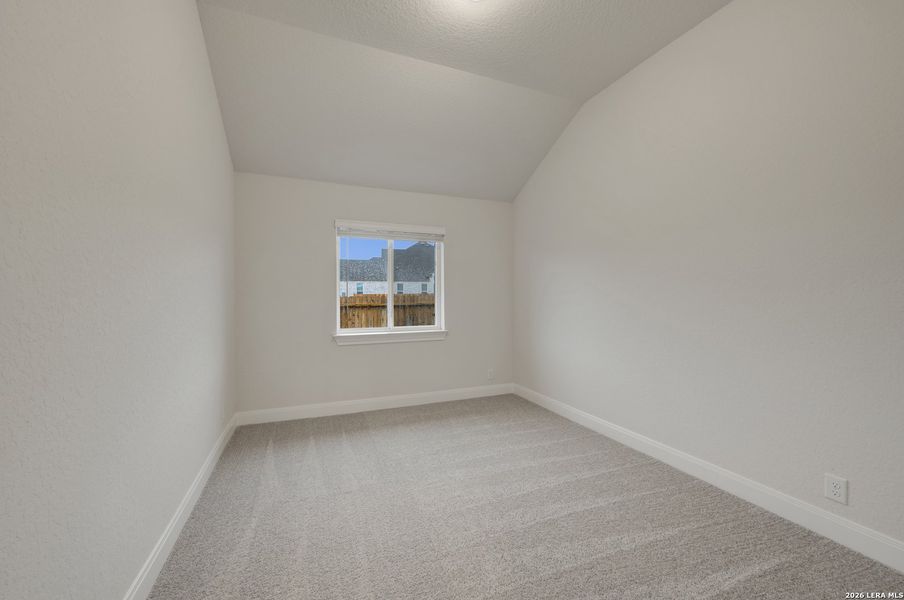 Spacious, unfurnished interior of a new home in Meyer Ranch – Legacy Series, New Braunfels (Image 24).