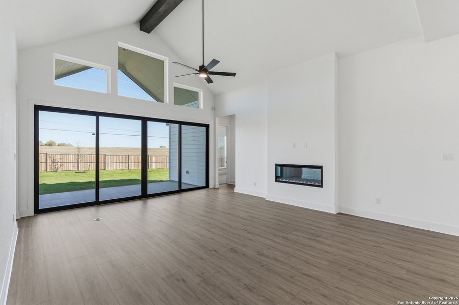 Spacious, unfurnished interior of a new home in Sienna Lakes, San Antonio (Image 22).