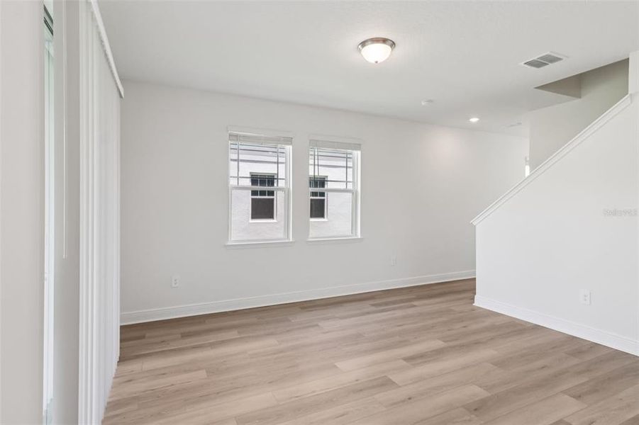 Spacious, unfurnished interior of a new home in Cyrene at Minneola, Minneola (Image 22).