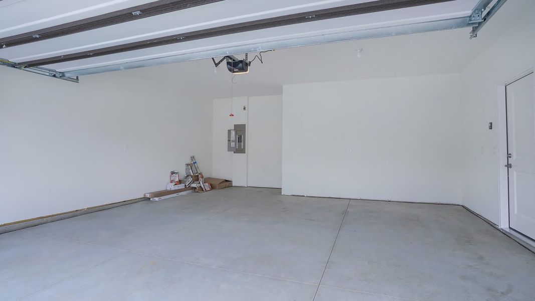 Representative unfurnished interior of a home built from the Capri by Epcon Communities in The Courtyards at Oak Grove, Durham (Image 27).