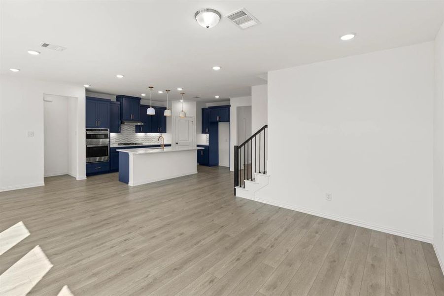 Spacious, unfurnished interior of a new home in Meadow Park, Melissa (Image 23).