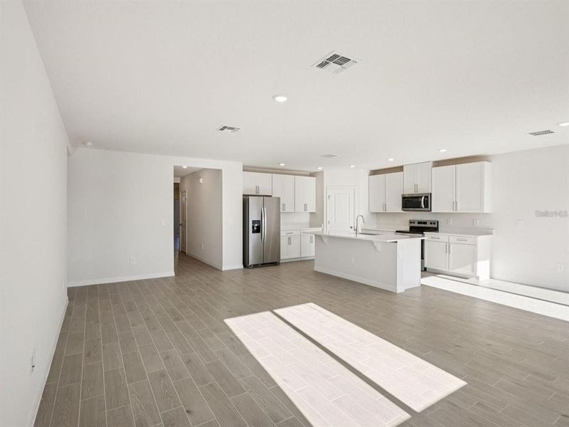 Spacious, unfurnished interior of a new home in The Grove at Stuart Crossing - Classic Series, Bartow (Image 15). Spacious, unfurnished interior of a new home in The Grove at Stuart Crossing - Classic Series, Bartow (Image 15).