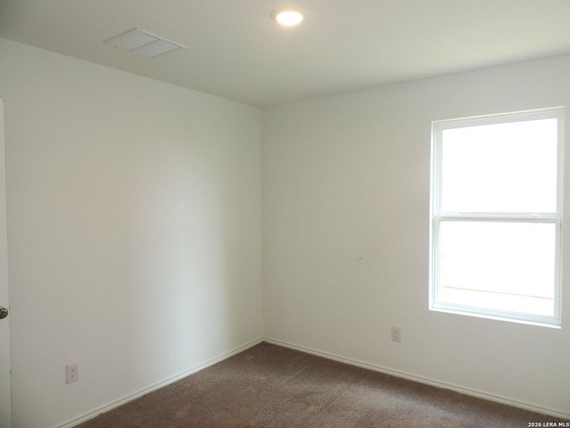 Spacious, unfurnished interior of a new home in Willow View, Converse (Image 18).