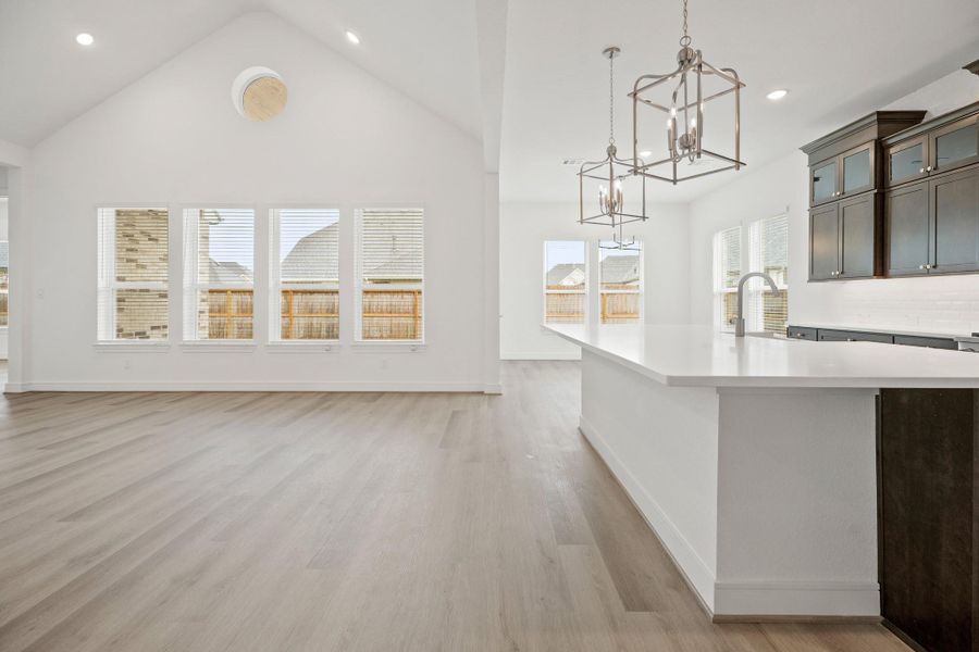 Spacious, unfurnished interior of a new home in Westland Ranch - 70' Homesites, League City (Image 12).