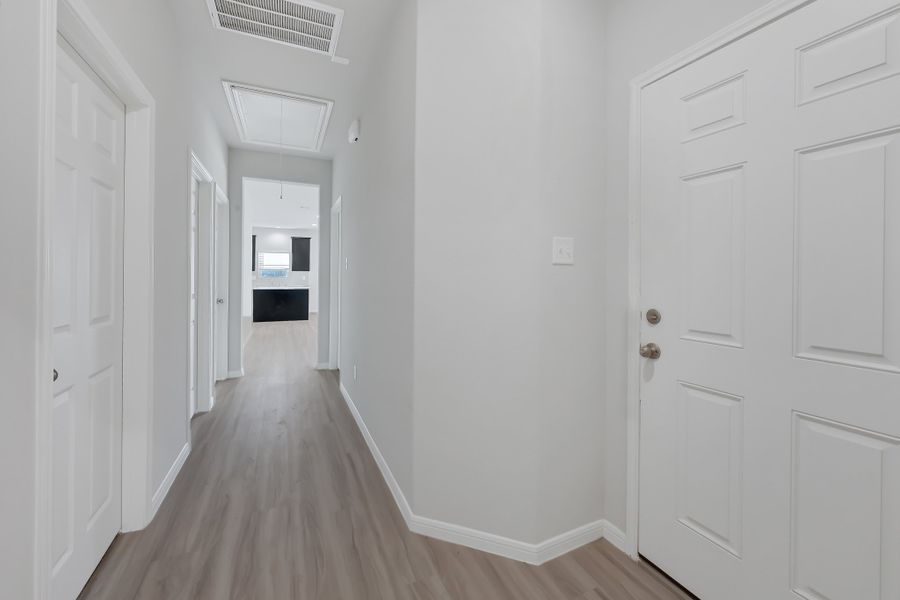 Representative unfurnished interior of a home built from the Floor Plan 1243 by Colina Homes in River Ranch, Dayton (Image 21).