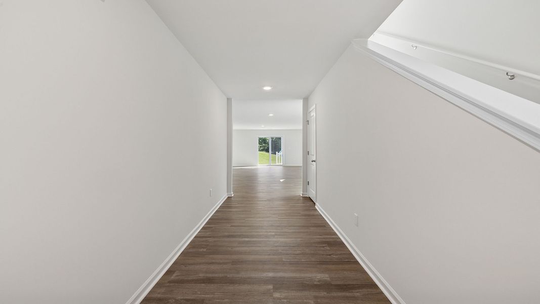 Spacious, unfurnished interior of a new home in Cloverdale Hills, Piedmont (Image 13).