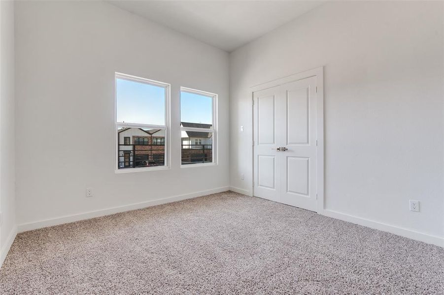 Spacious, unfurnished interior of a new home in , Dallas (Image 16).