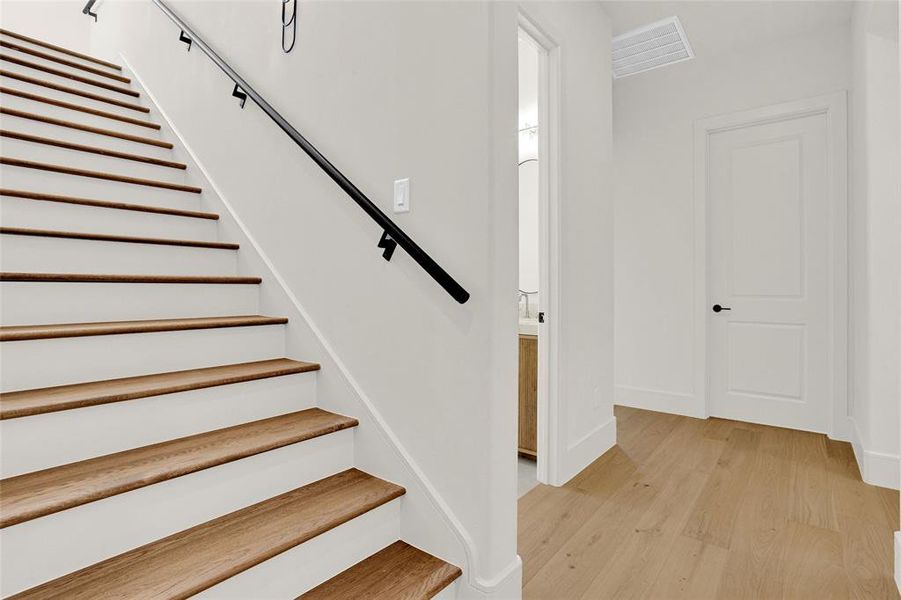 Spacious, unfurnished interior of a new home in , Tyler (Image 32).