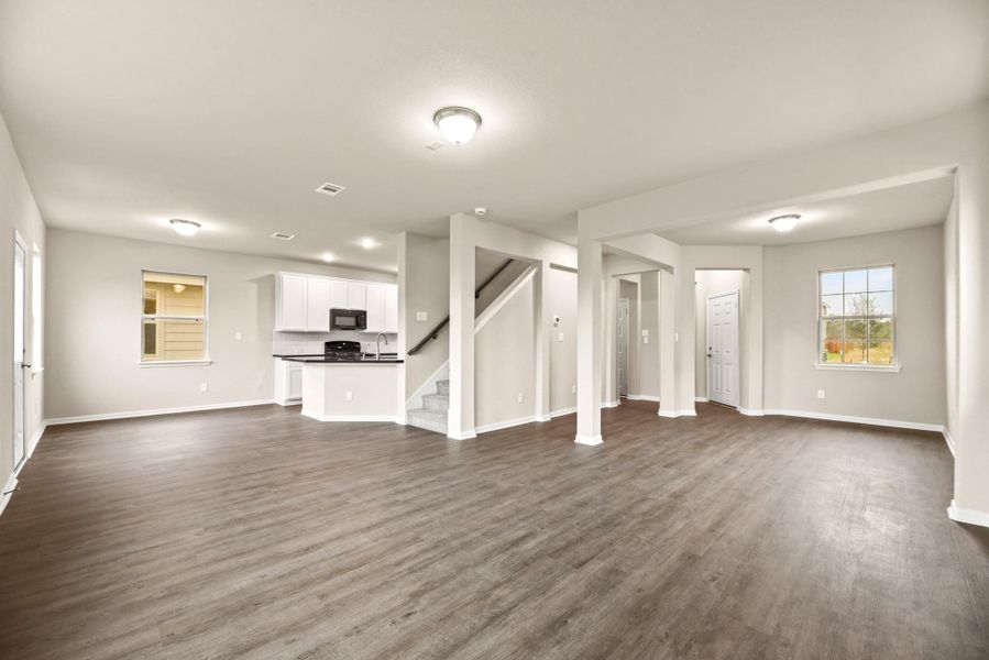 Open floor plan (*Photo not of actual home and used for illustration purposes only.)