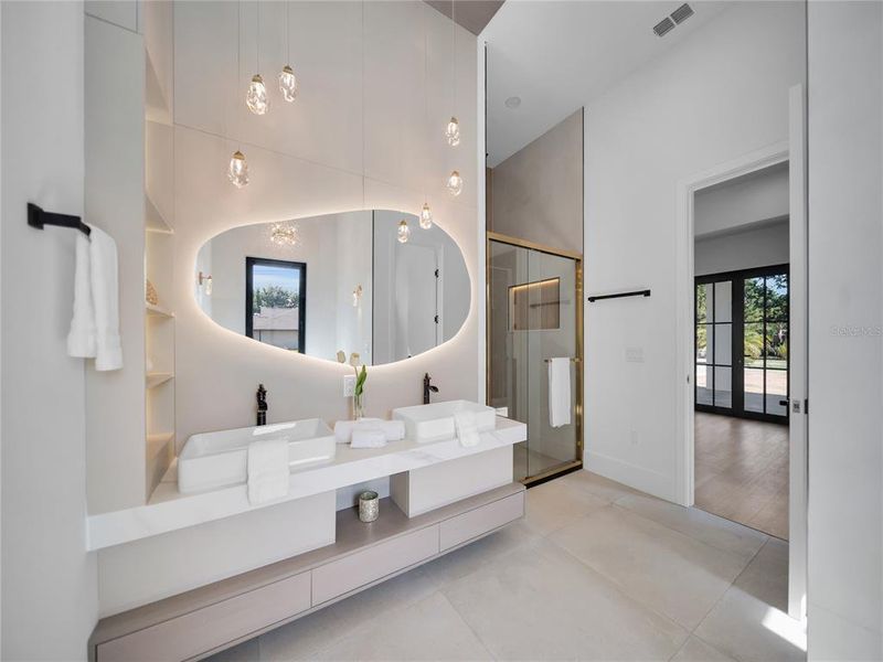 Furnished interior view inside a new home in , Clermont (Image 14).