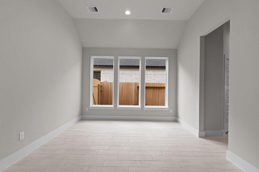 Spacious, unfurnished interior of a new home in Barton Creek Ranch, Conroe (Image 24). Spacious, unfurnished interior of a new home in Barton Creek Ranch, Conroe (Image 24).
