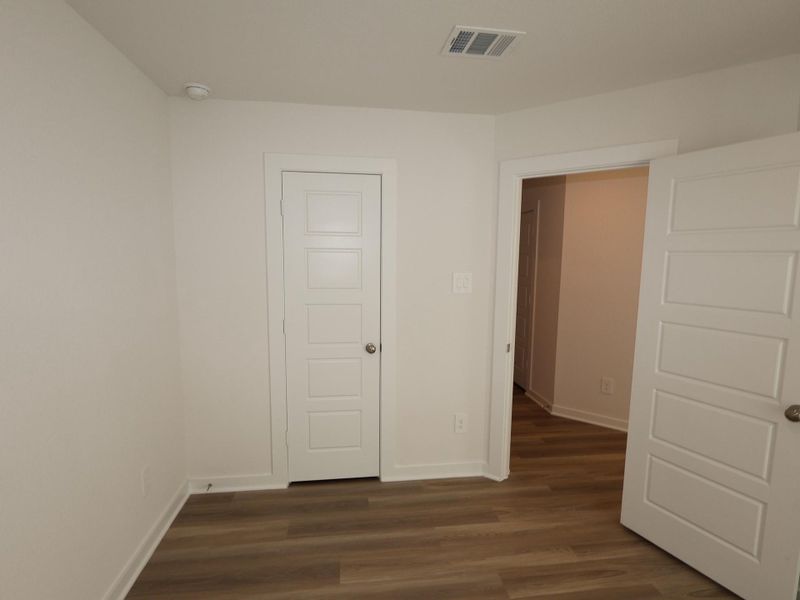 Spacious, unfurnished interior of a new home in Moran Ranch, Willis (Image 26).