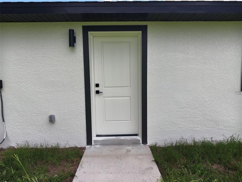 Exterior details and patio area of a home in , Ocala (Image 22). Exterior details and patio area of a home in , Ocala (Image 22).