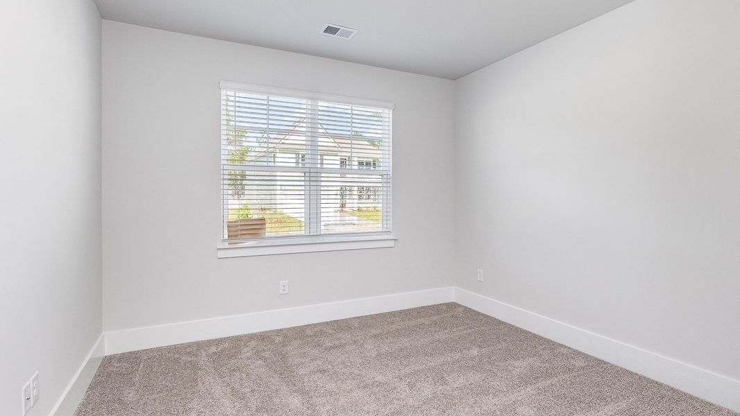 Spacious, unfurnished interior of a new home in Eden Springs, Longs (Image 13).